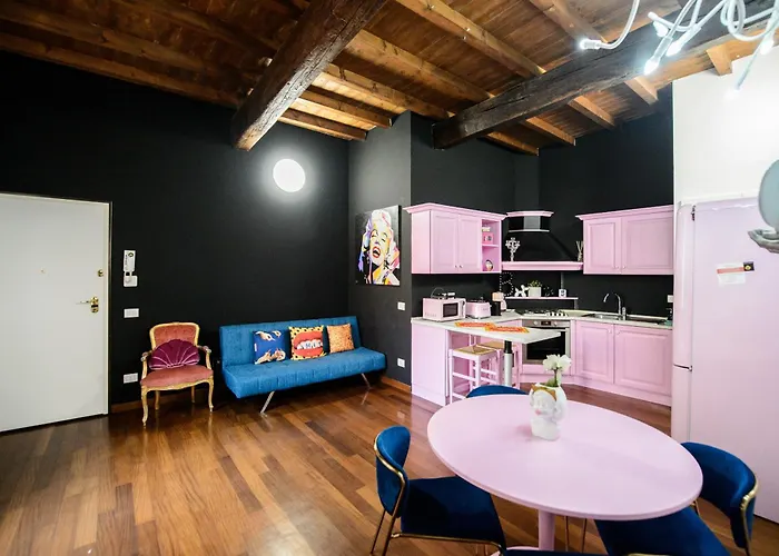 Pink House Tortellinosuite Modena