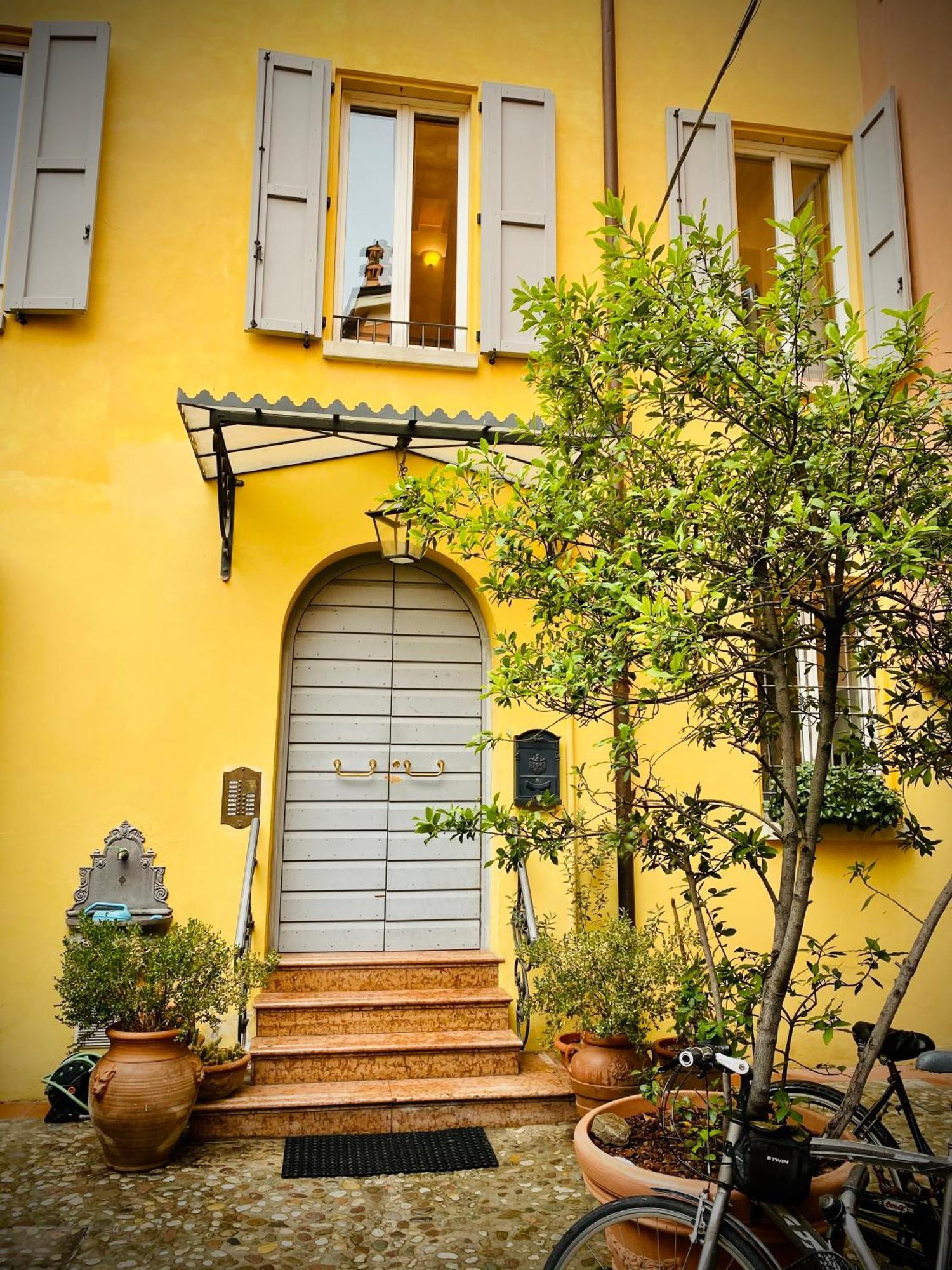 Apartment Pink House Tortellinosuite